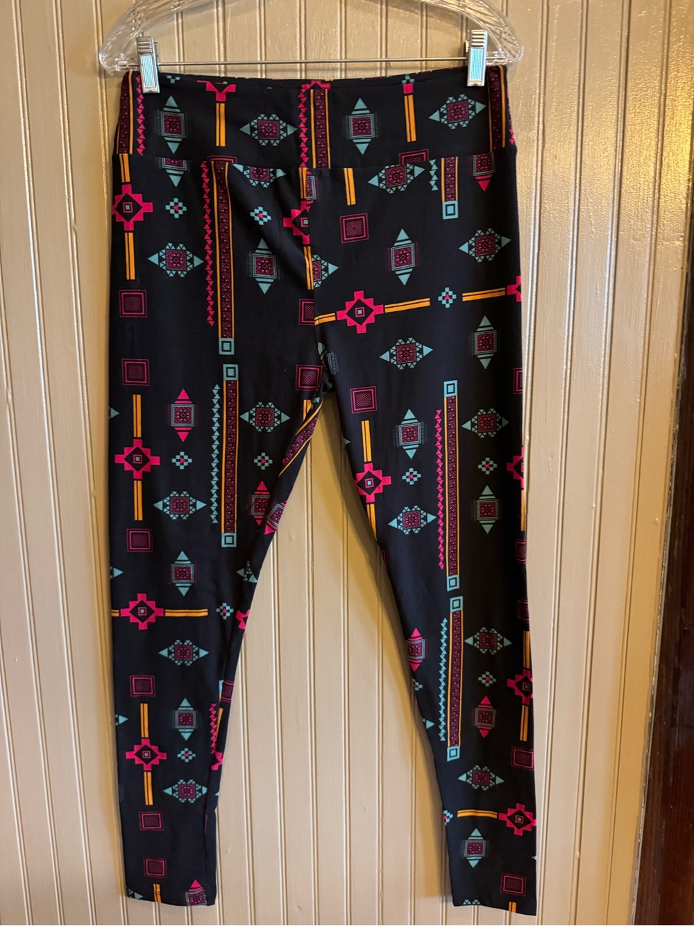New LuLaRoe Black Leggings with Pink, Teal & orange Geometric Print tall & curvy
